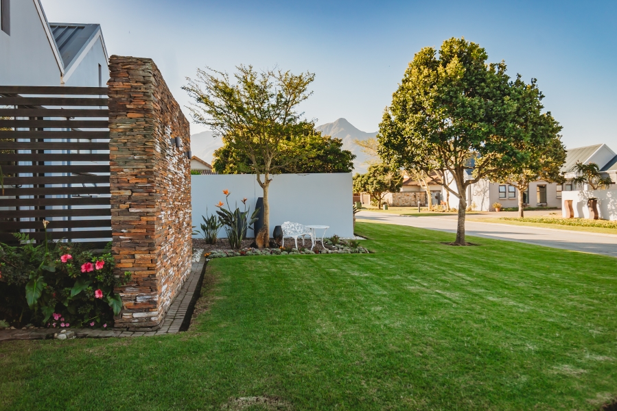 4 Bedroom Property for Sale in Earls Court Lifestyle Estate Western Cape